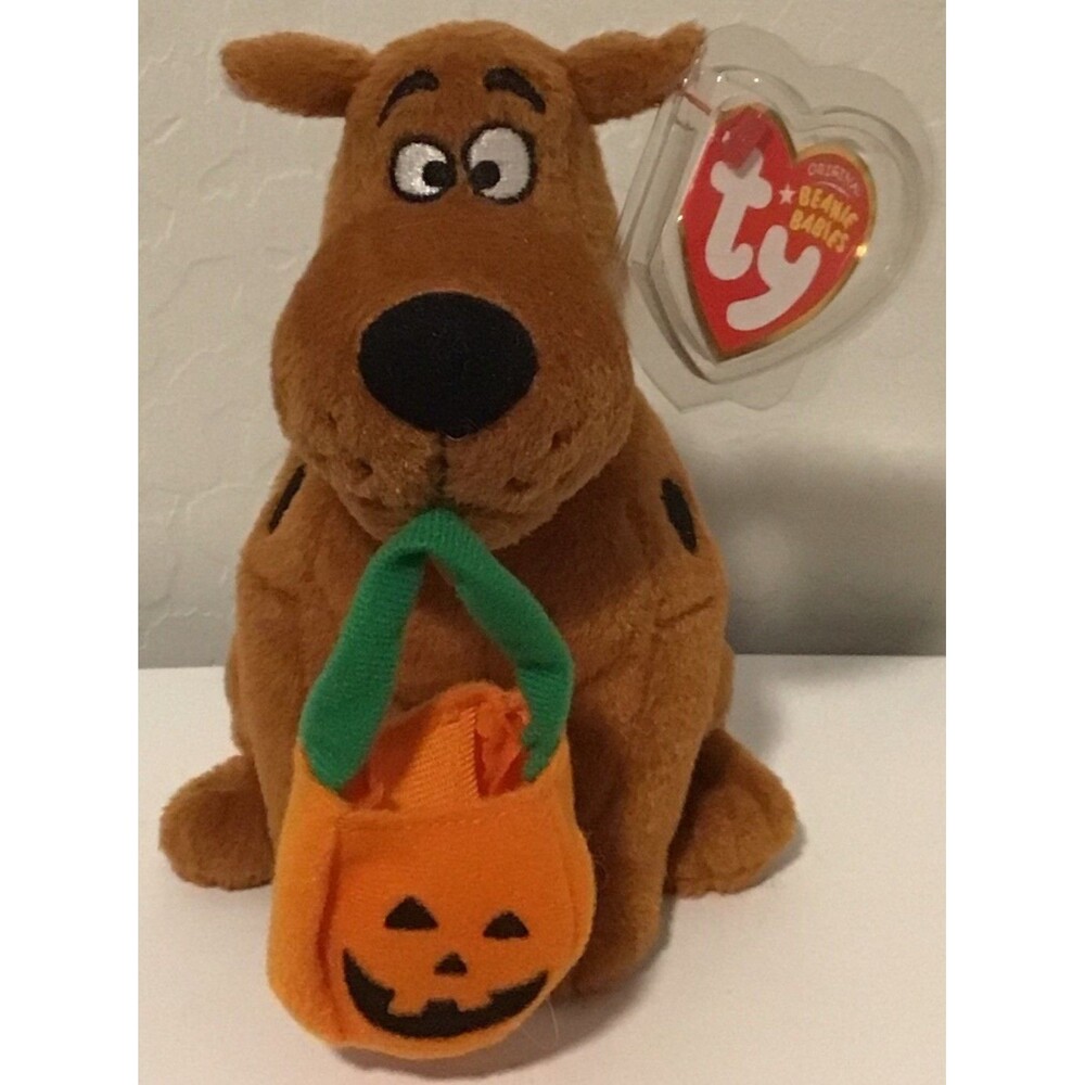 Ty Beanie Baby SCOOBY-DOO 2009 Halloween Plush with Pumpkin Bag NWMT Retired
